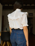 Camicia bianca con colletto arricciato