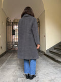 Cappotto grigio con colletto