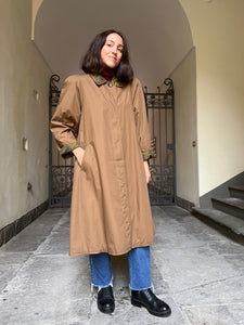 Trench imbottito caramello