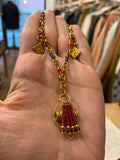 Collana multicolor con due ciondoli triangolari
