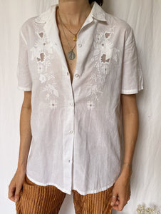 Ricami su camicie hotsell