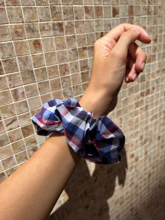Scrunchie quadretti blu-bianco-bordeaux
