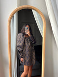 Abito corto blu e oro