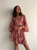 Abito indiano incrociato con maxi manica rosa 2