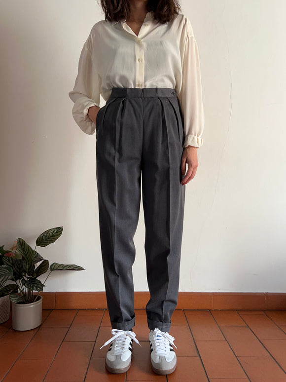 Pantalone con pince grigio • S